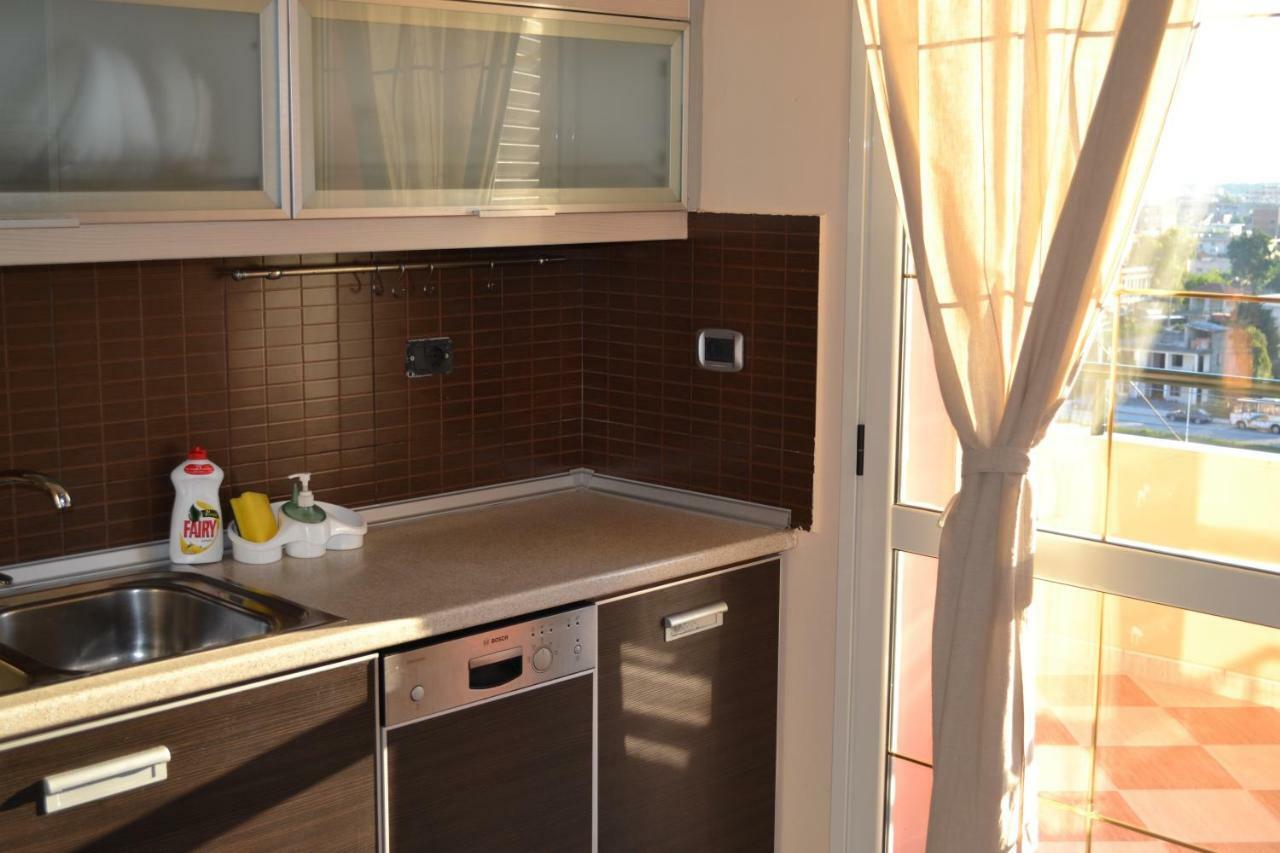 Deluxe Penthouse 3 Bedrooms Apartment Влёра Экстерьер фото