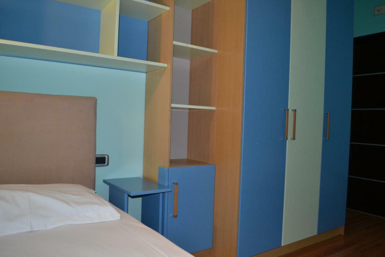 Deluxe Penthouse 3 Bedrooms Apartment Влёра Экстерьер фото